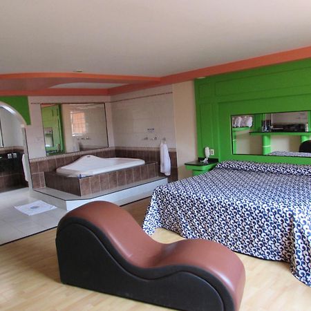 Motel Gran Vallarta (Adults Only) Celaya  Exterior photo
