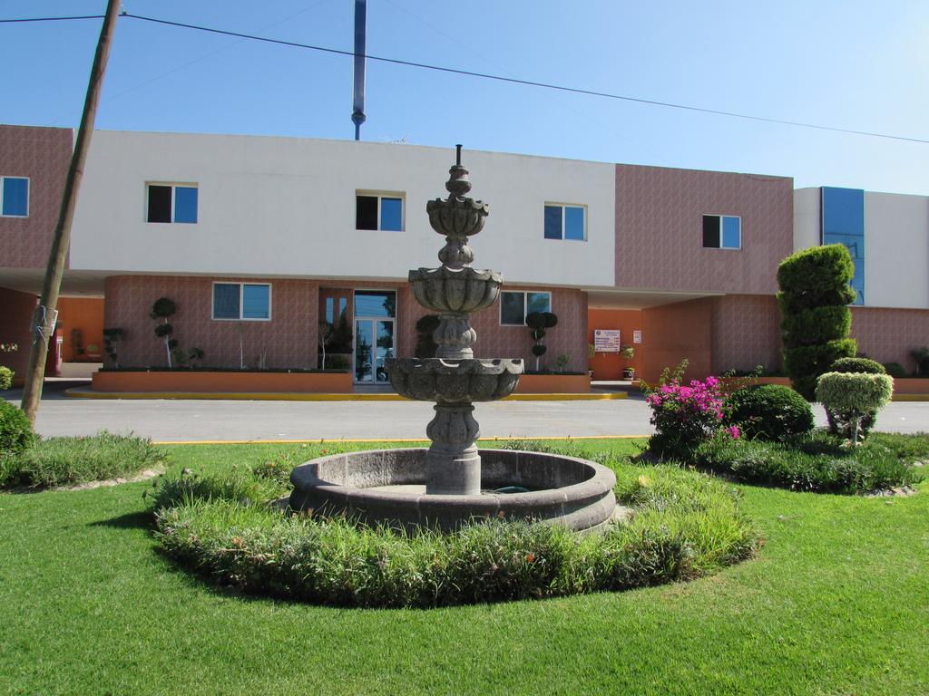 Motel Gran Vallarta (Adults Only) Celaya  Exterior photo