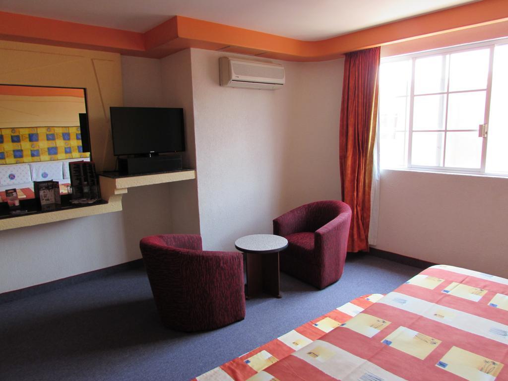 Motel Gran Vallarta (Adults Only) Celaya  Exterior photo