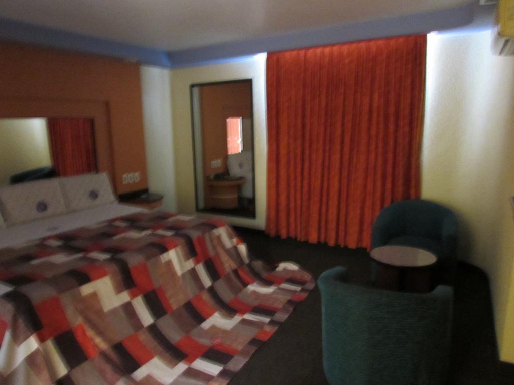 Motel Gran Vallarta (Adults Only) Celaya  Exterior photo