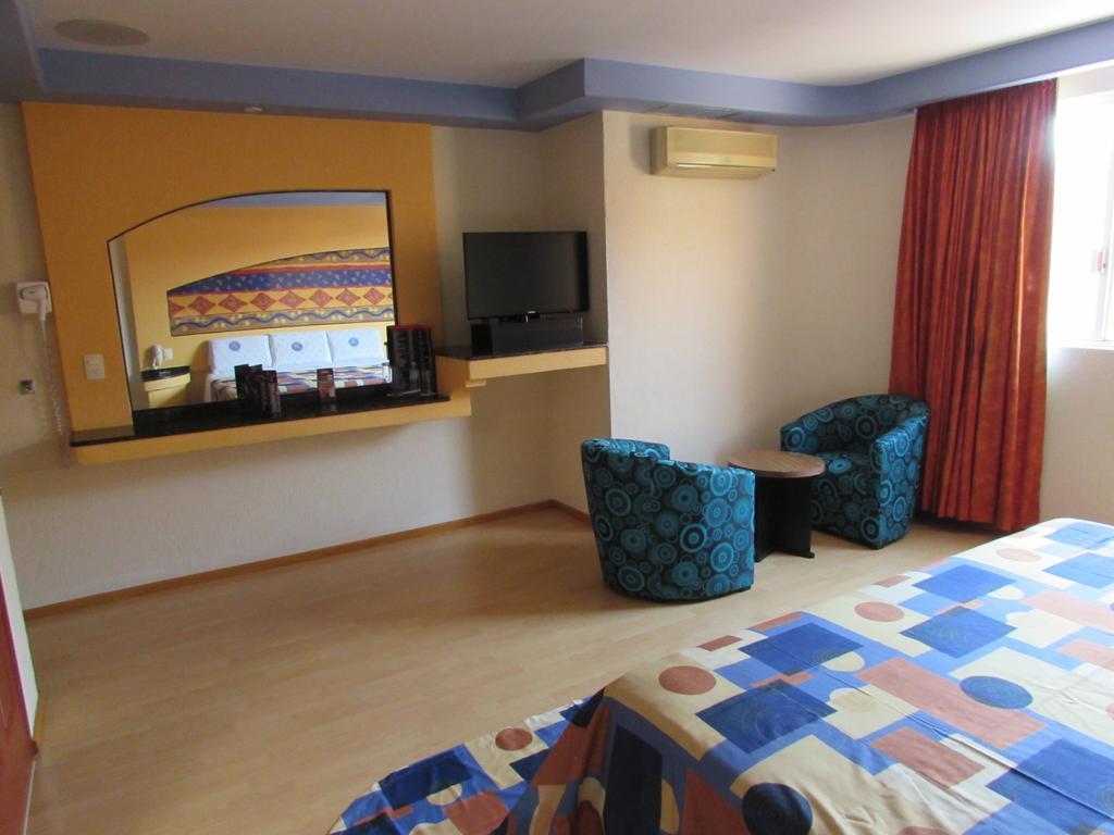 Motel Gran Vallarta (Adults Only) Celaya  Exterior photo