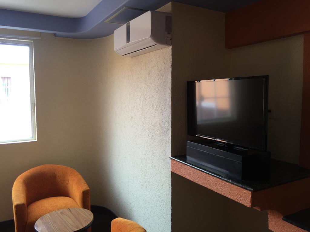 Motel Gran Vallarta (Adults Only) Celaya  Exterior photo