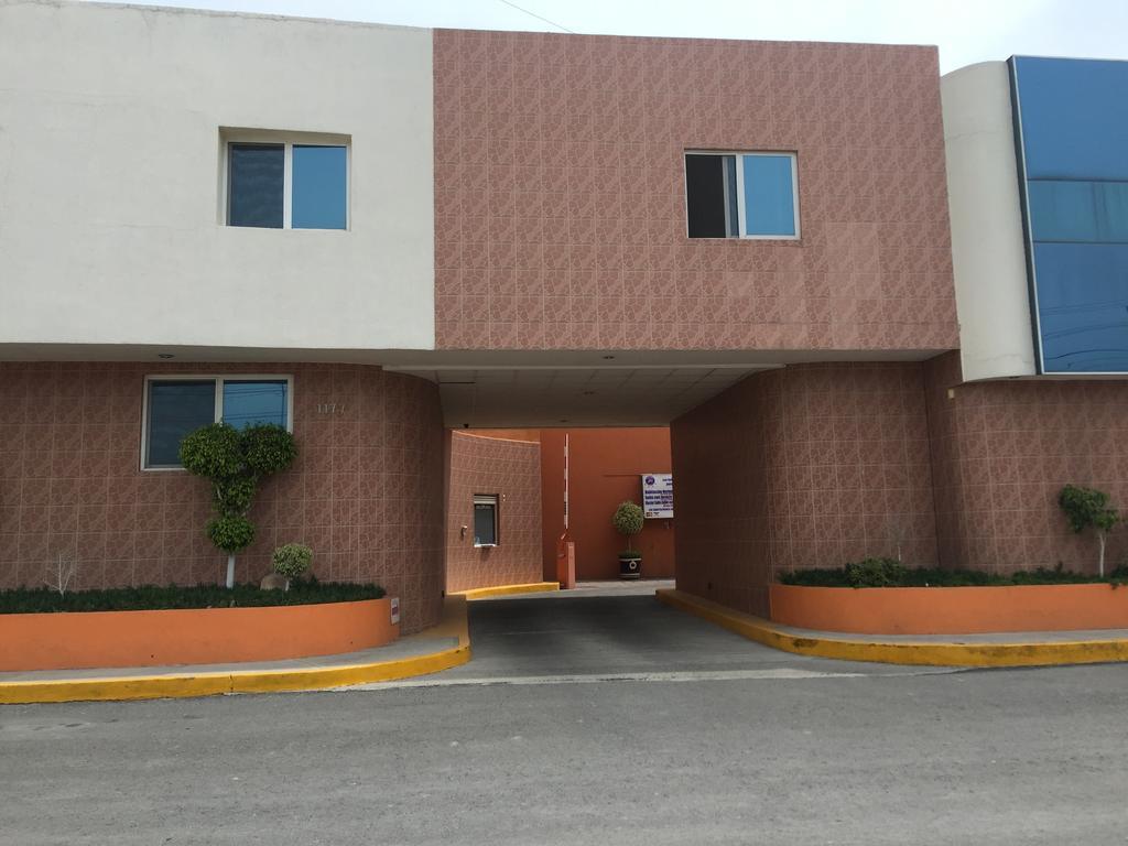 Motel Gran Vallarta (Adults Only) Celaya  Exterior photo
